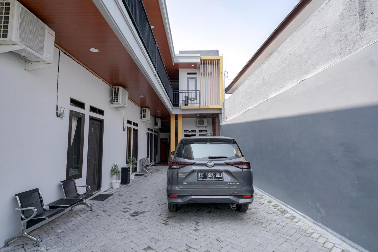 Reddoorz @ Jalan Urip Sumoharjo Lampung Ξενοδοχείο Μπαντάρ Λαμπούνγκ Εξωτερικό φωτογραφία
